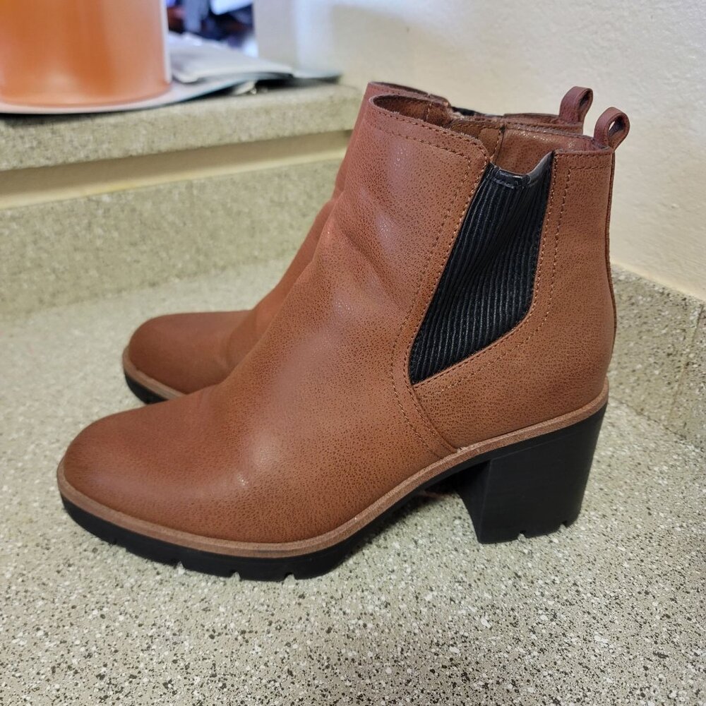 Naturalizer Brown Leather Ankle Boots with Black Elastic Gusset